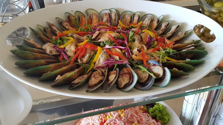 Mosaic Eid Buffet